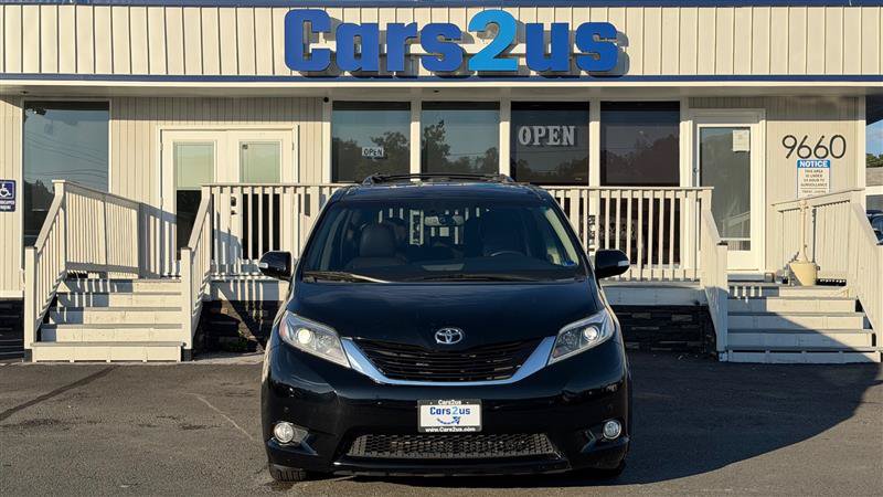 Used 2017 Toyota Sienna Limited Premium FWD image 9