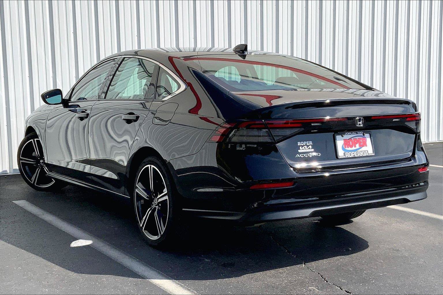 Used 2024 Honda Accord EX image 9