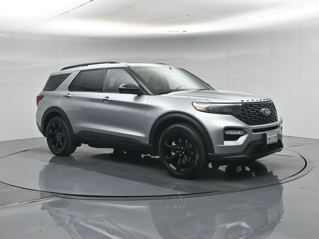 Used 2024 Ford Explorer ST-Line w/ Class IV Trailer Tow Package RWD image 33