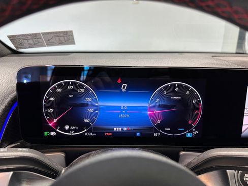 Certified 2024 Mercedes-Benz GLB 250 4MATIC image 17