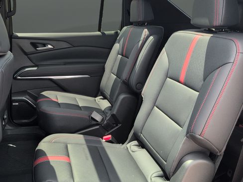 Used 2026 Chevrolet Traverse RS w/ LPO, Floor Liner Package AWD/4WD image 25
