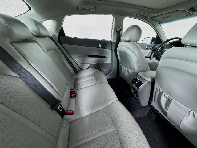 Used 2016 Kia Optima EX w/ Premium Package FWD image 24