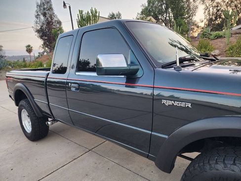 Used 2005 Ford Ranger FX4 AWD/4WD image 37