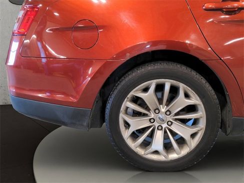 Used 2014 Ford Taurus Limited image 24
