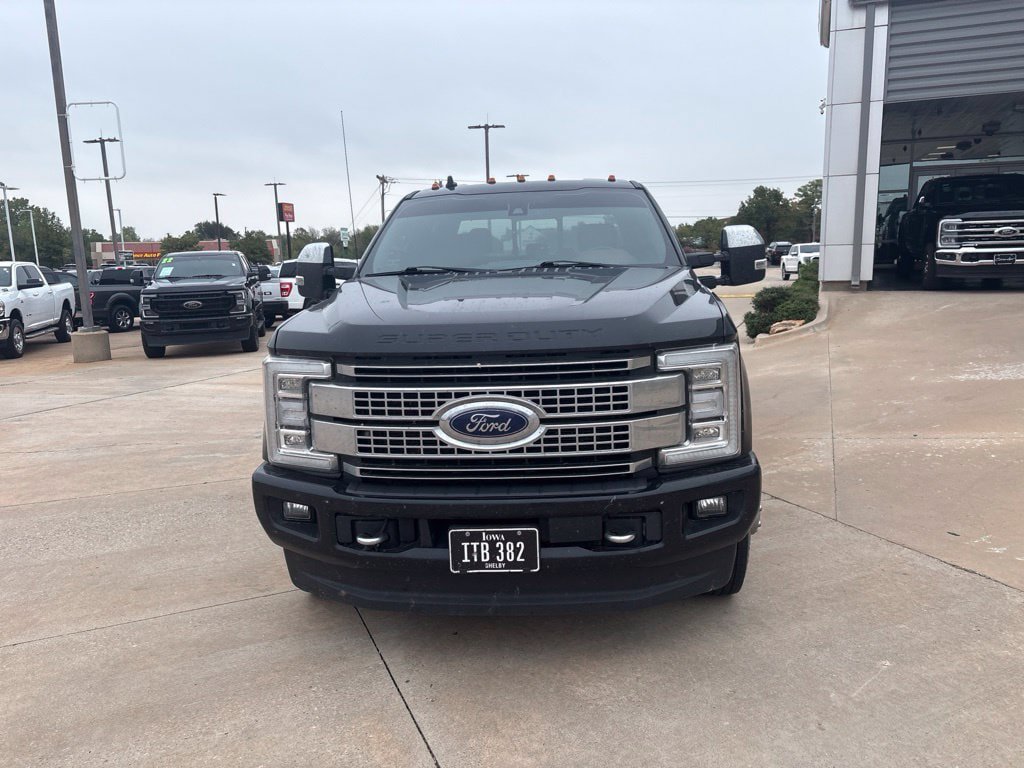 Used 2019 Ford F350 Platinum AWD/4WD image 11