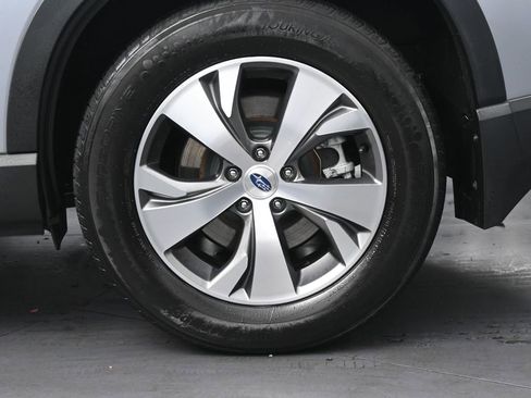 Used 2021 Subaru Ascent Premium w/ Convenience Package image 31