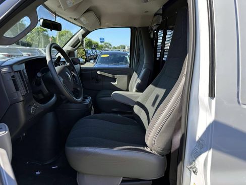 Used 2025 Chevrolet Express 2500 w/ Driver Convenience Package RWD image 14