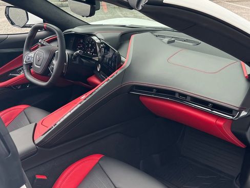 Used 2023 Chevrolet Corvette Stingray Premium Conv w/ Z51 Performance Package image 57