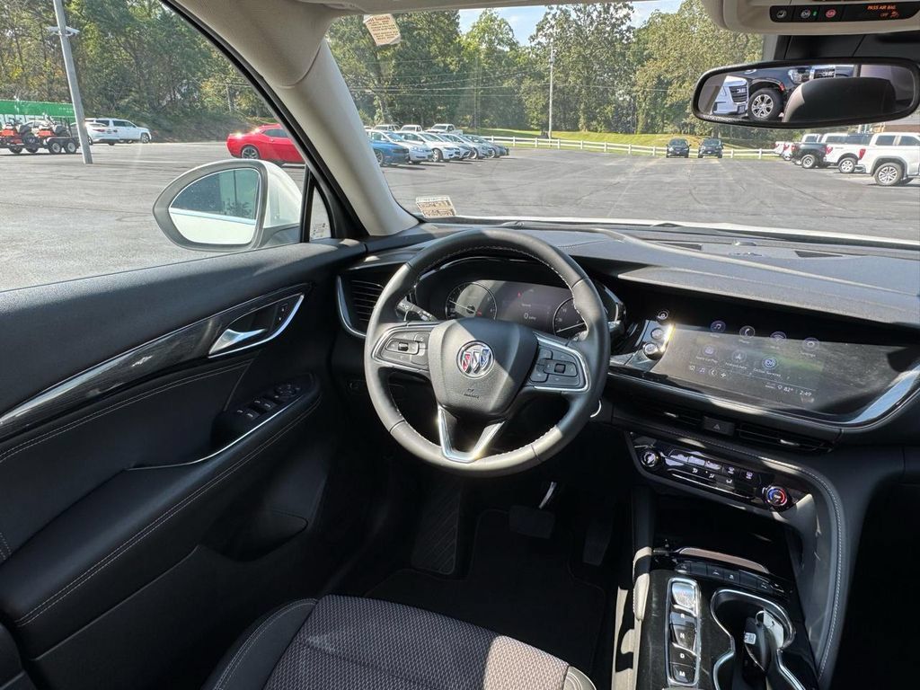 Used 2023 Buick Envision Preferred FWD image 20