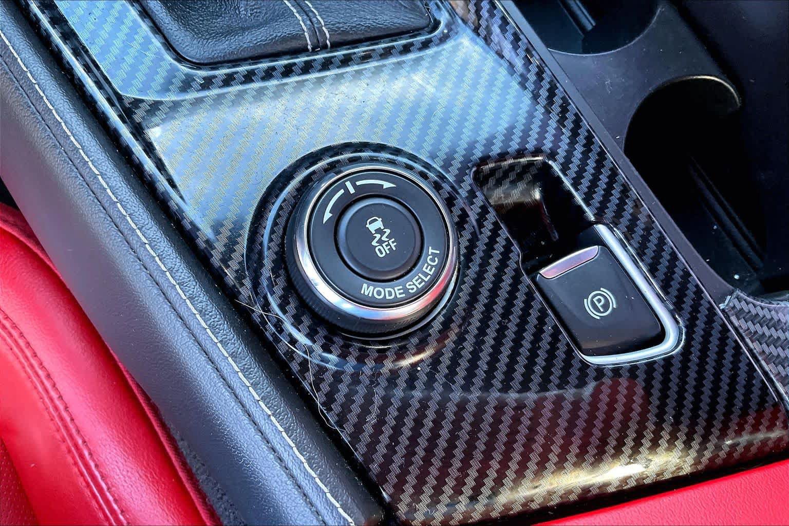 Used 2019 Chevrolet Corvette Stingray Coupe w/ 1LT RWD image 27
