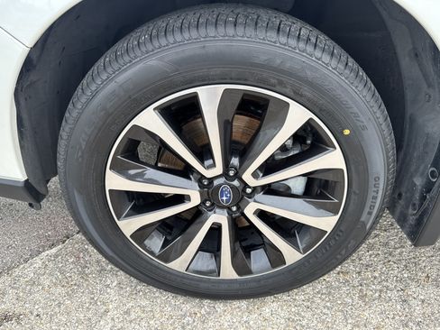 Used 2017 Subaru Forester 2.0XT Touring AWD/4WD image 9