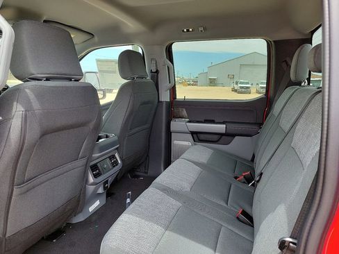 New 2025 Ford F250 XLT w/ Black Appearance Package image 16