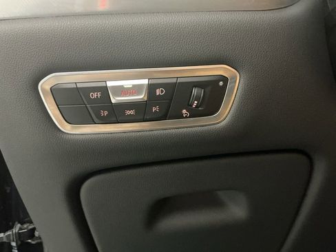 Certified 2023 BMW X7 xDrive40i w/ Premium Package image 18