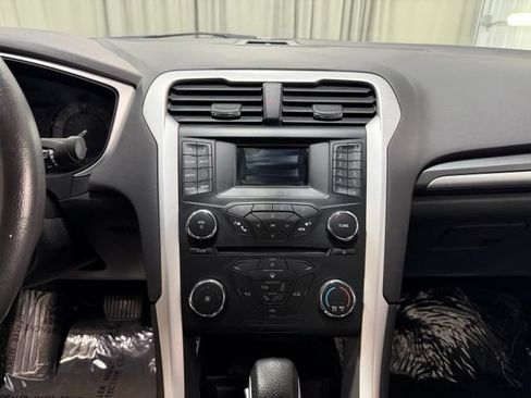 Used 2014 Ford Fusion S FWD image 13