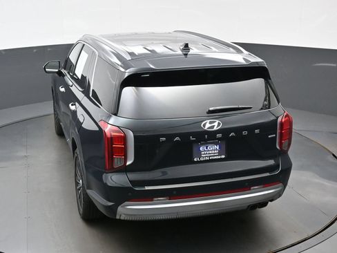 Certified 2023 Hyundai Palisade Calligraphy w/ Cargo Package AWD/4WD image 39