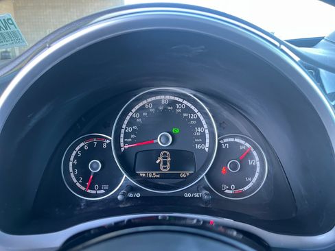 Used 2013 Volkswagen Beetle 2.0T image 10