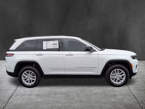New 2026 Jeep Grand Cherokee Laredo X RWD image 3