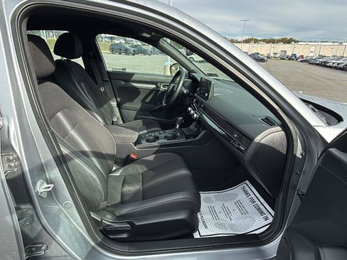 Used 2023 Honda Civic Sport image 18