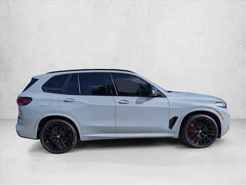 Certified 2025 BMW X5 M60i image 4