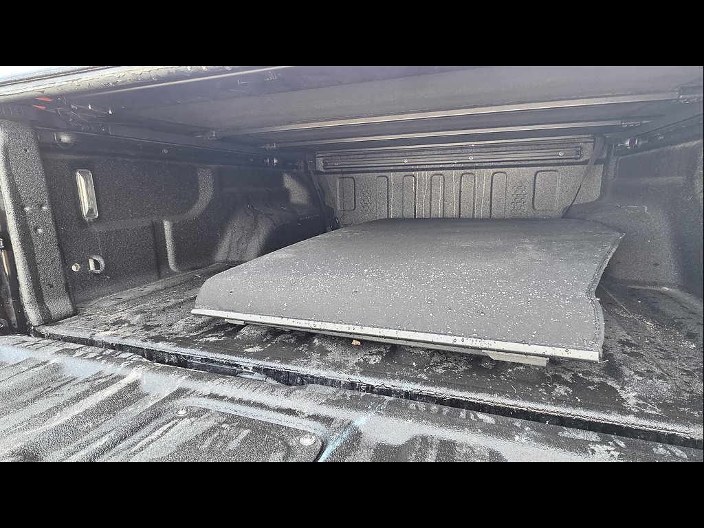 Used 2022 Jeep Gladiator Overland AWD/4WD image 15