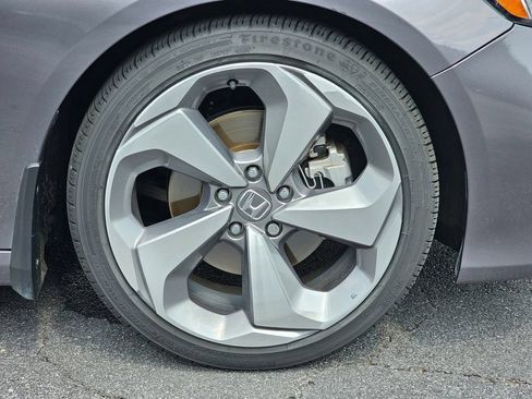 Used 2018 Honda Accord Touring image 13