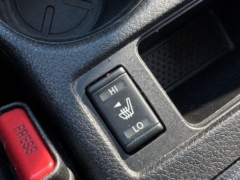 Used 2020 Nissan Rogue SV image 23