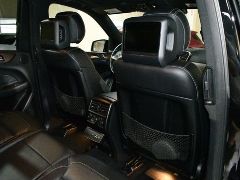 Used 2018 Mercedes-Benz GLE 43 AMG 4MATIC image 16