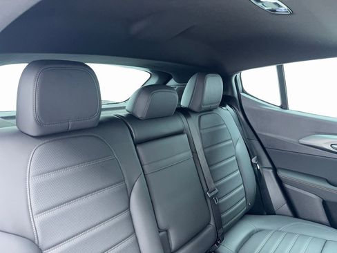 New 2025 Alfa Romeo Tonale w/ Premium Package image 43