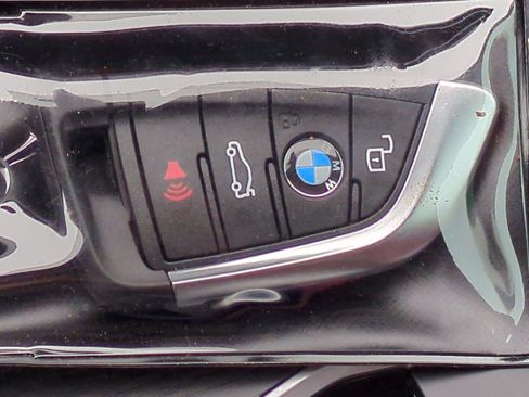 Used 2026 BMW i4 eDrive40 w/ M Sport Package RWD image 32