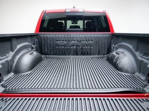Used 2022 RAM 1500 Big Horn image 9