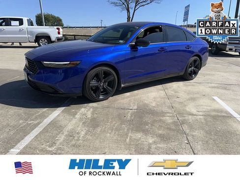 Used 2024 Honda Accord Sport image 1