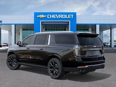 New 2026 Chevrolet Suburban High Country AWD/4WD image 3