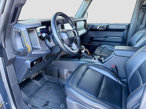 Used 2024 Ford Bronco Badlands image 26