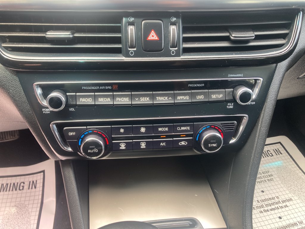 Used 2018 Kia Optima SX FWD image 25