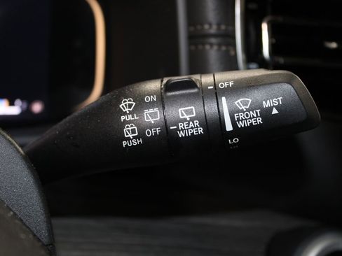 Used 2024 Jeep Wagoneer Series II image 27