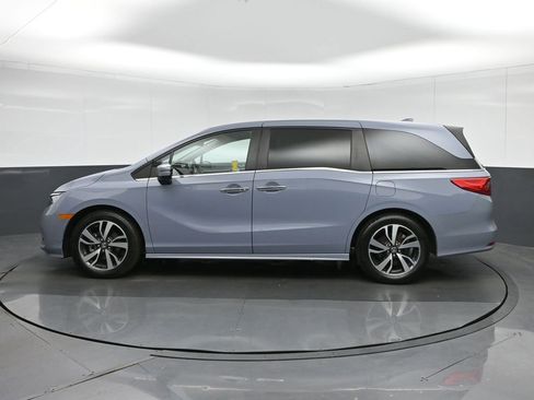 Used 2023 Honda Odyssey Touring image 4