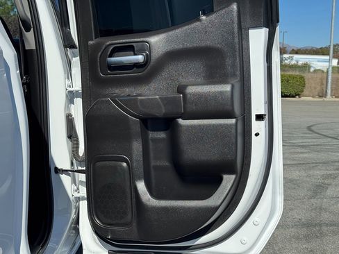 Used 2023 Chevrolet Silverado 1500 Custom image 21