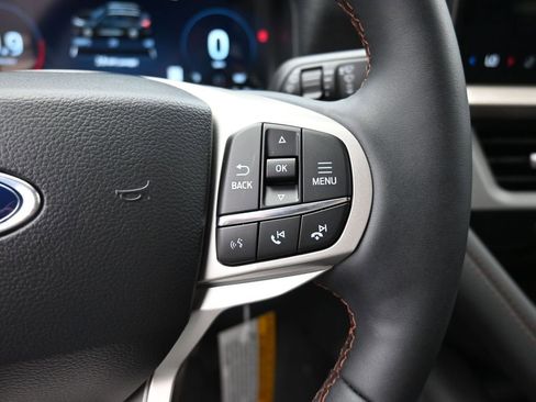 New 2026 Ford Explorer Active w/ Active Comfort Package RWD image 7