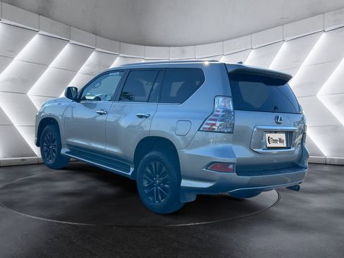 Used 2022 Lexus GX 460 Premium w/ Premium Package AWD/4WD image 3