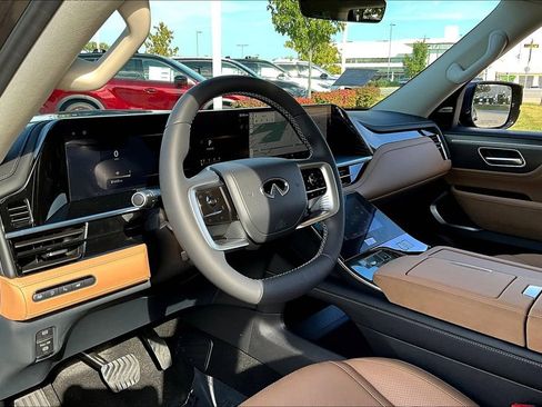 New 2026 INFINITI QX80 Luxe w/ Cargo Package AWD/4WD image 6