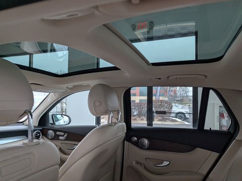 Used 2019 Mercedes-Benz GLC 300 GLC 300 image 13