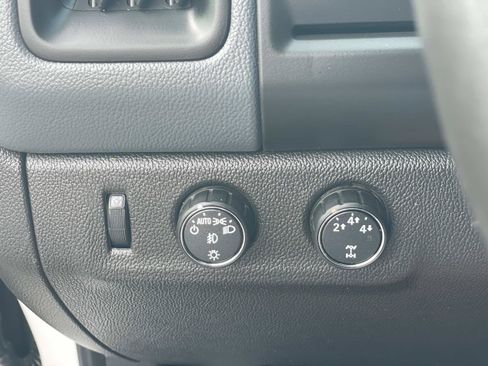 Used 2016 Chevrolet Colorado Z71 AWD/4WD image 18