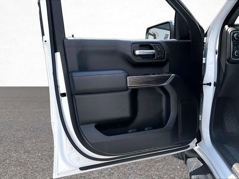 Used 2020 Chevrolet Silverado 1500 LTZ w/ LTZ Convenience Package AWD/4WD image 20