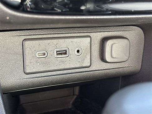 Used 2021 Buick Encore GX Select w/ Sport Touring Package image 36