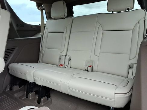 New 2026 GMC Yukon Denali w/ Advanced Technology Package AWD/4WD image 16
