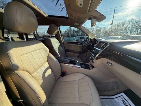 Used 2015 Mercedes-Benz GL 450 4MATIC image 51