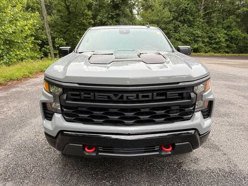 Used 2024 Chevrolet Silverado 1500 Custom Trail Boss w/ LPO, Dark Essentials Package AWD/4WD image 3