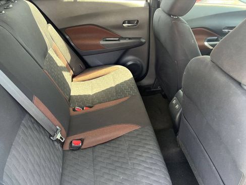 Used 2023 Nissan Kicks SR FWD image 9
