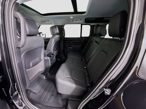 New 2026 Land Rover Defender 110 X-Dynamic SE AWD/4WD image 23
