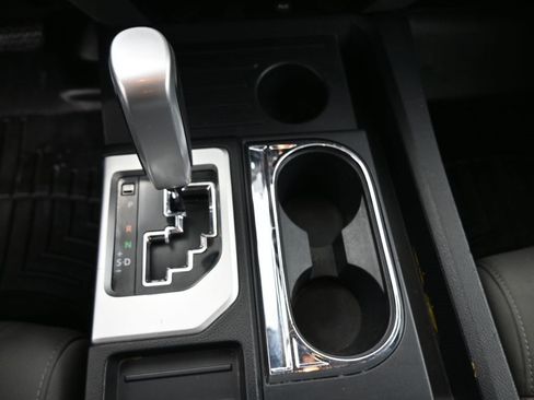 Used 2018 Toyota Tundra SR5 image 31